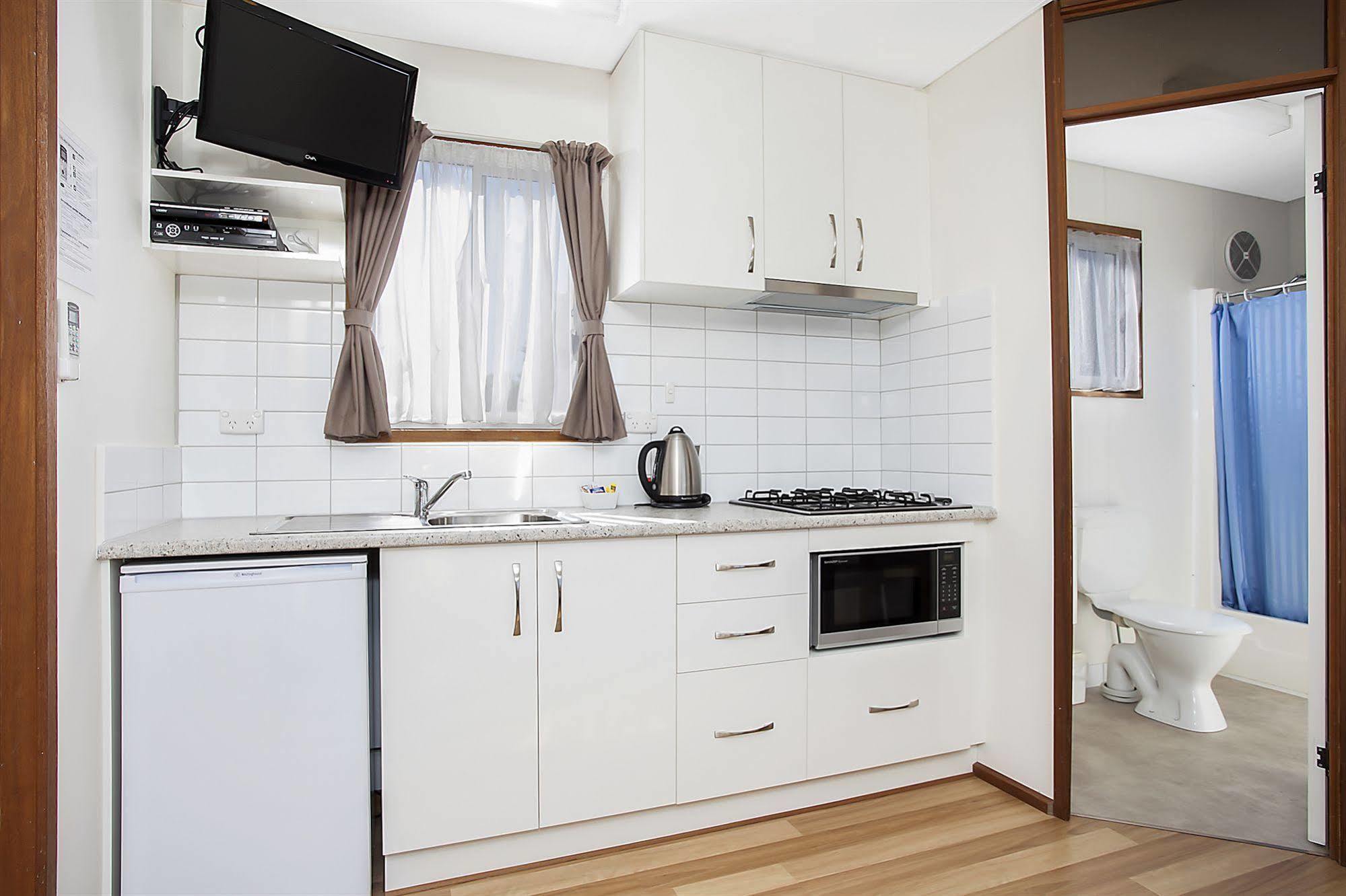 Great Ocean Road Tourist Park Hotel Peterborough Bagian luar foto