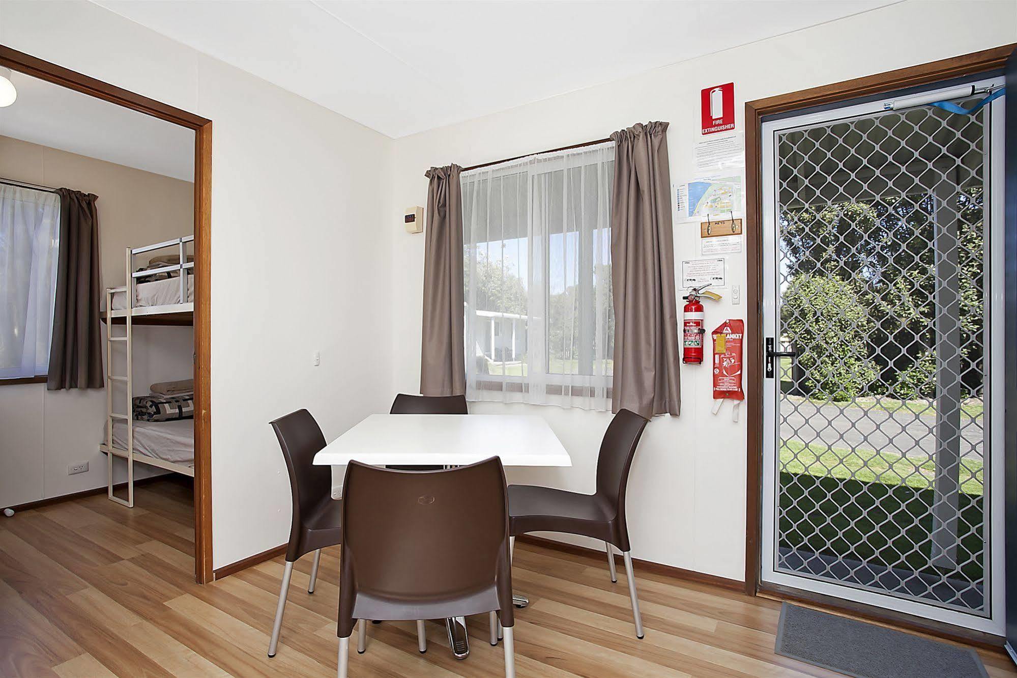 Great Ocean Road Tourist Park Hotel Peterborough Bagian luar foto