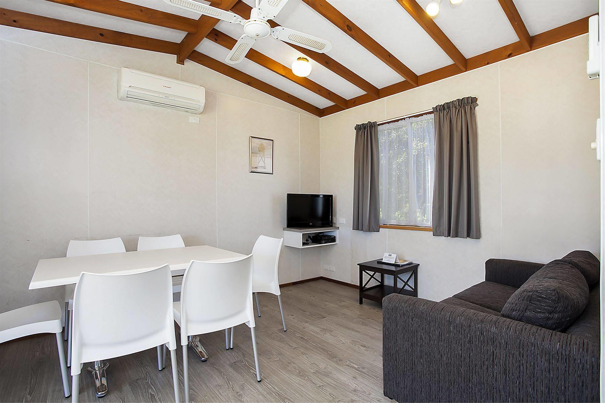 Great Ocean Road Tourist Park Hotel Peterborough Bagian luar foto