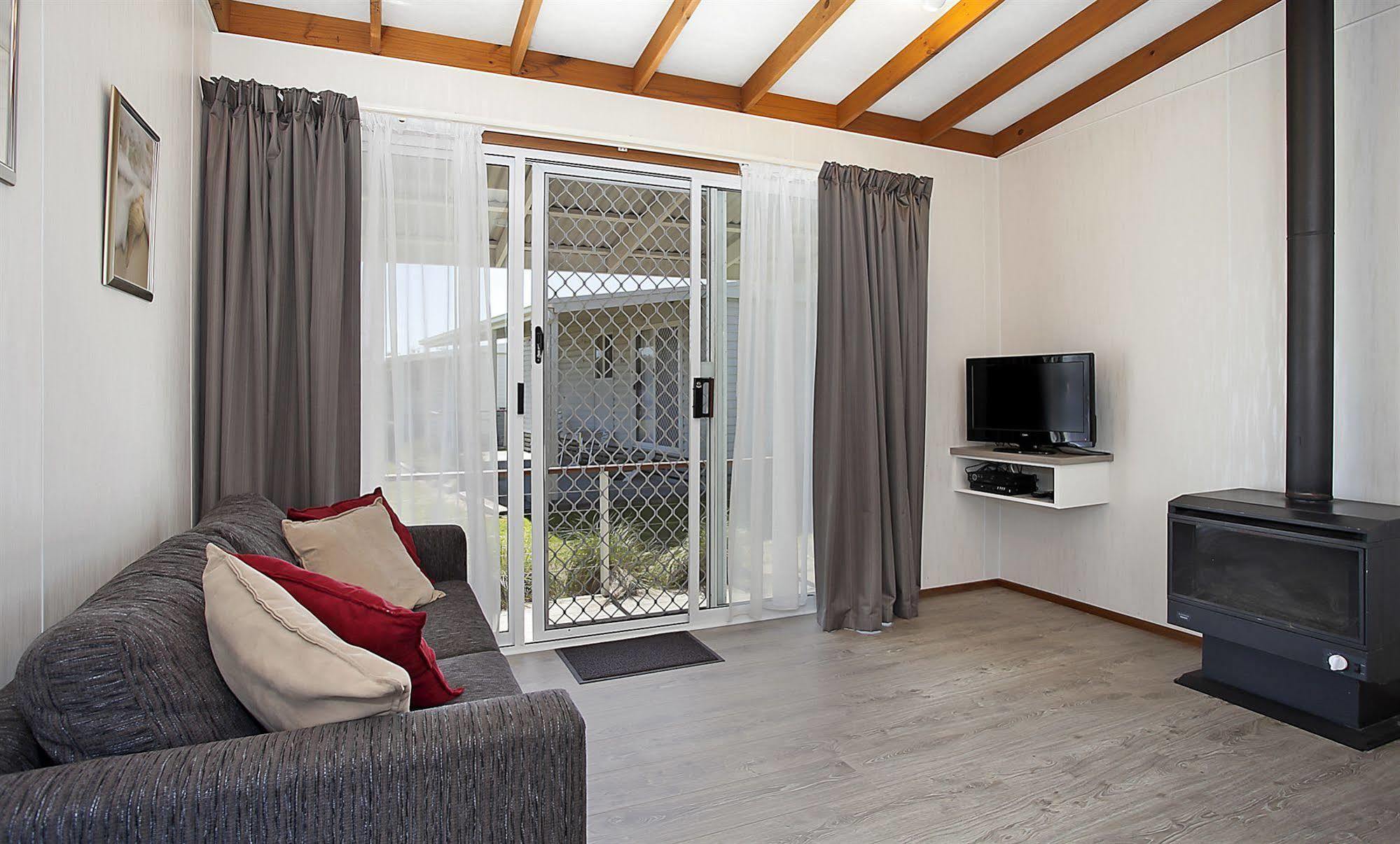 Great Ocean Road Tourist Park Hotel Peterborough Bagian luar foto