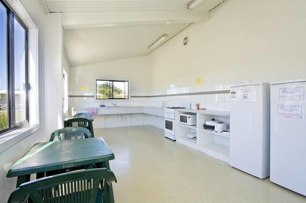 Great Ocean Road Tourist Park Hotel Peterborough Bagian luar foto