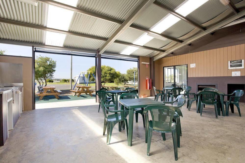 Great Ocean Road Tourist Park Hotel Peterborough Bagian luar foto